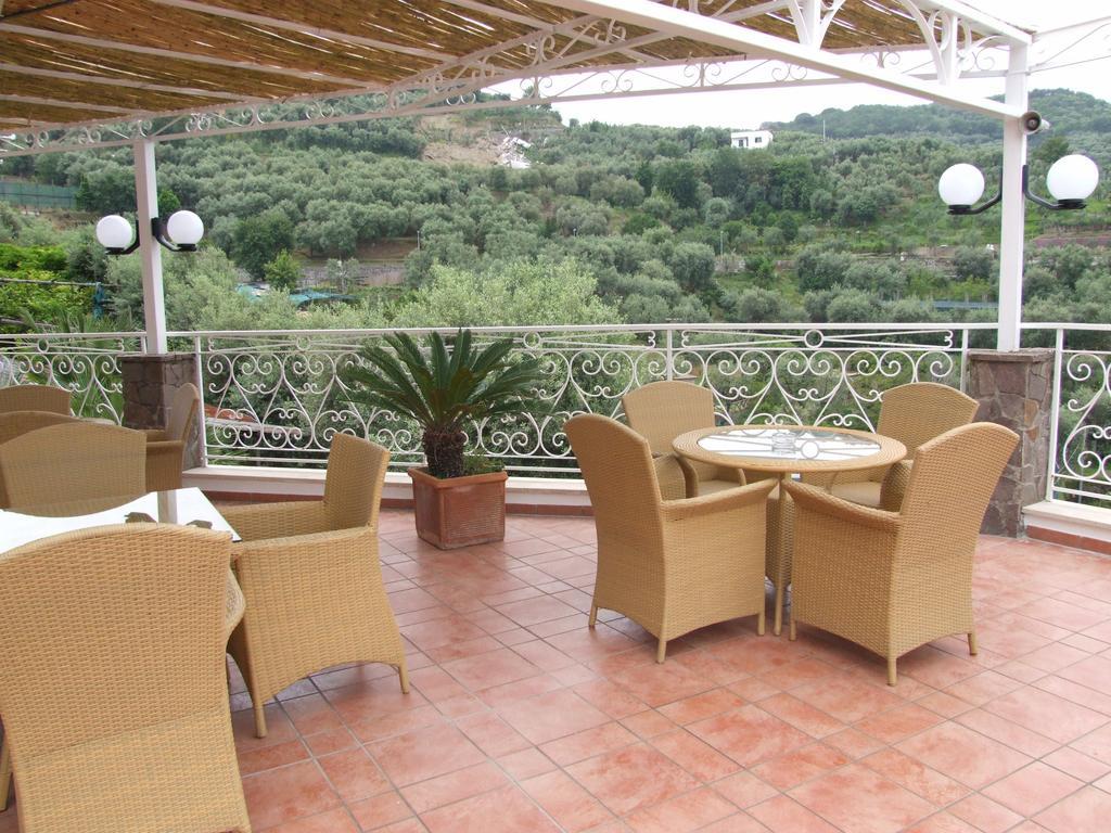 Hotel Dania Sorrento Ngoại thất bức ảnh