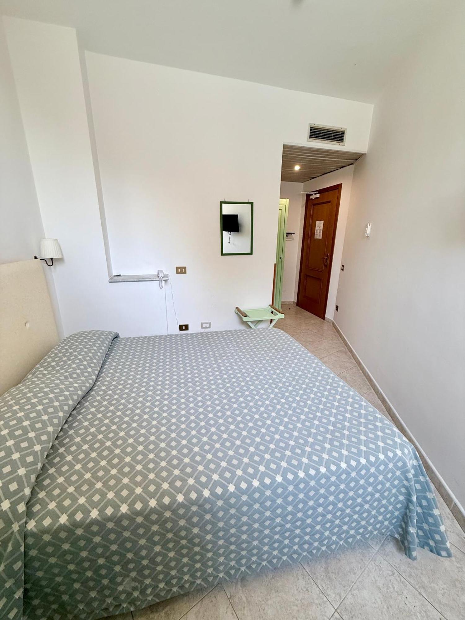Hotel Dania Sorrento Ngoại thất bức ảnh