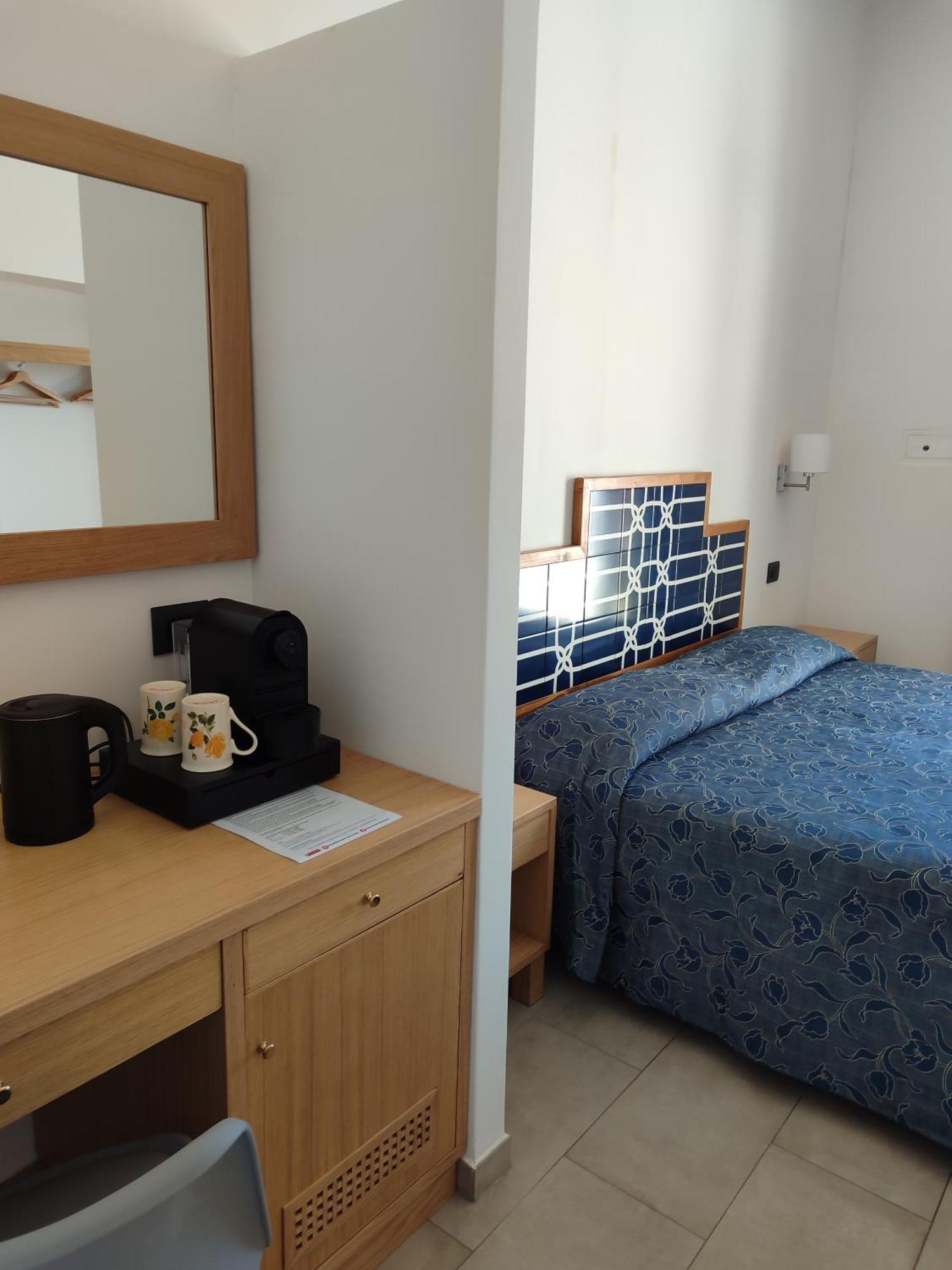 Hotel Dania Sorrento Ngoại thất bức ảnh
