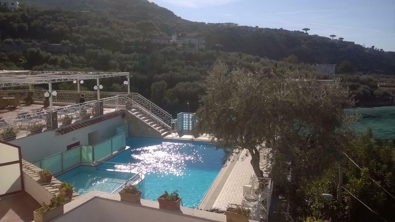 Hotel Dania Sorrento Ngoại thất bức ảnh